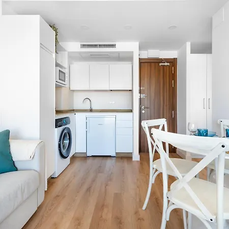 Lejlighed Wintowinrentals Private In Ocean House With Sea Views